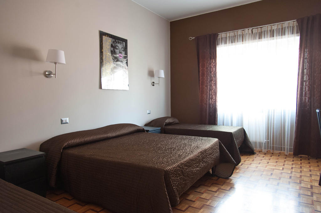 Parco Delle Valli โรม ห้อง รูปภาพ